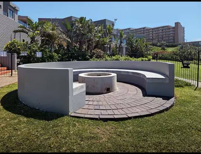 2 BEDROOM APARTMENT FOR SALE IN SHEFFIELD BEACH